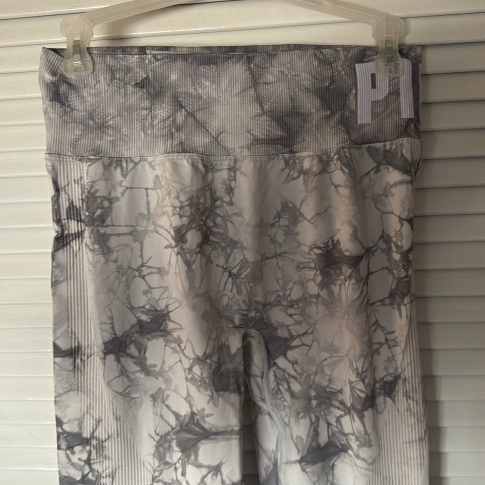 Grey Victoria secret tie dye gym leggings